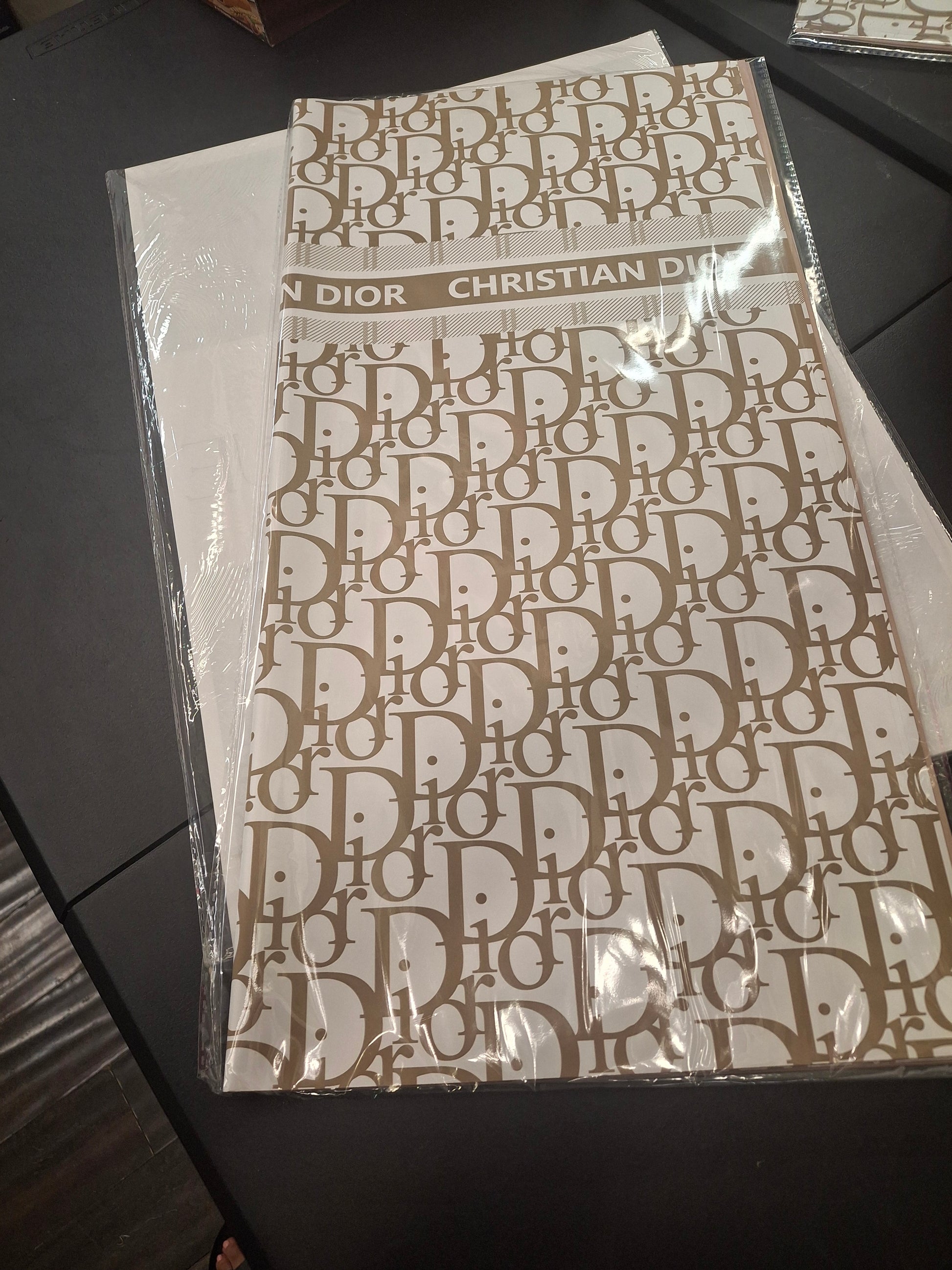 Dior Paper