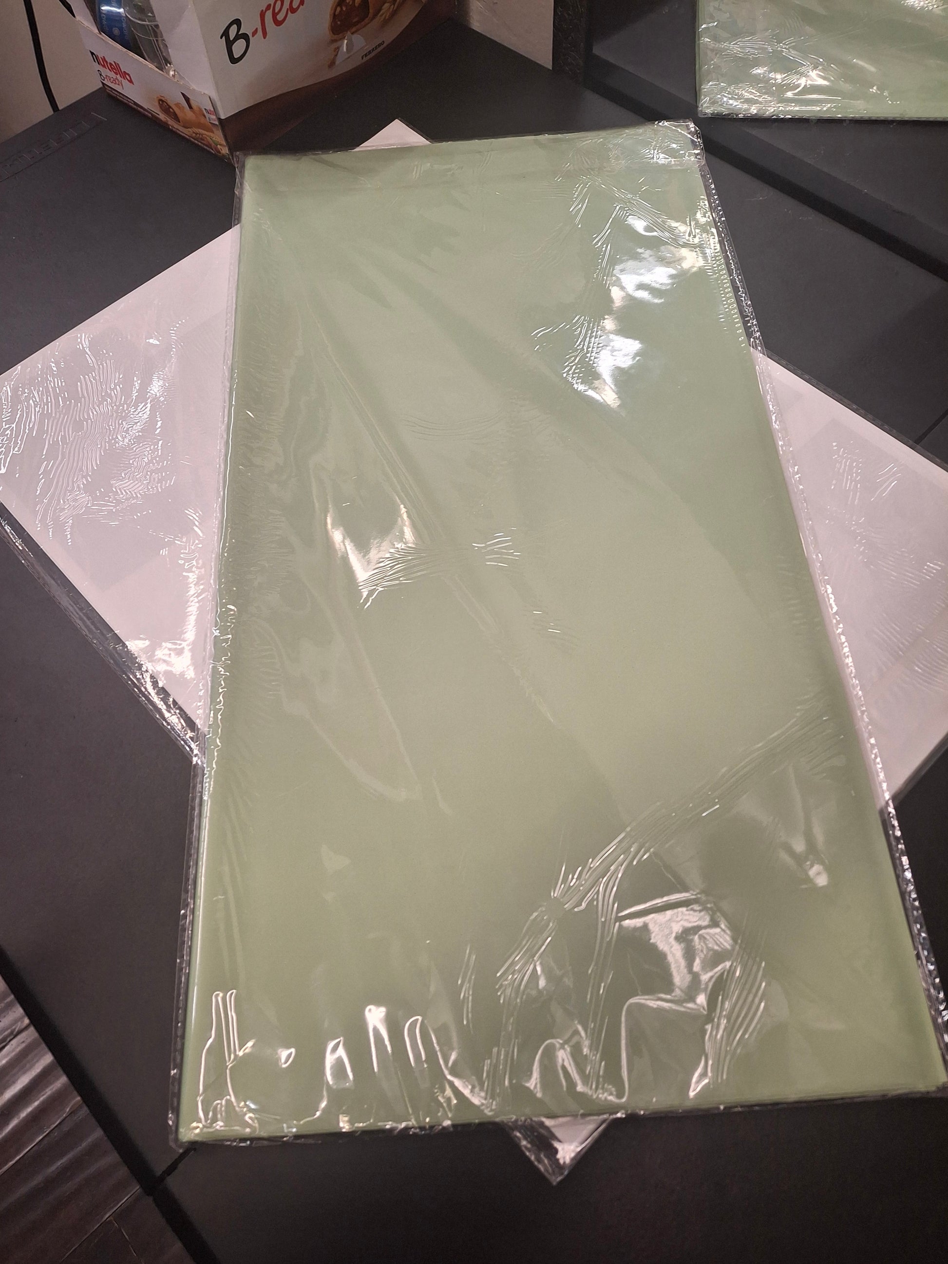 Solid paper for wrapping