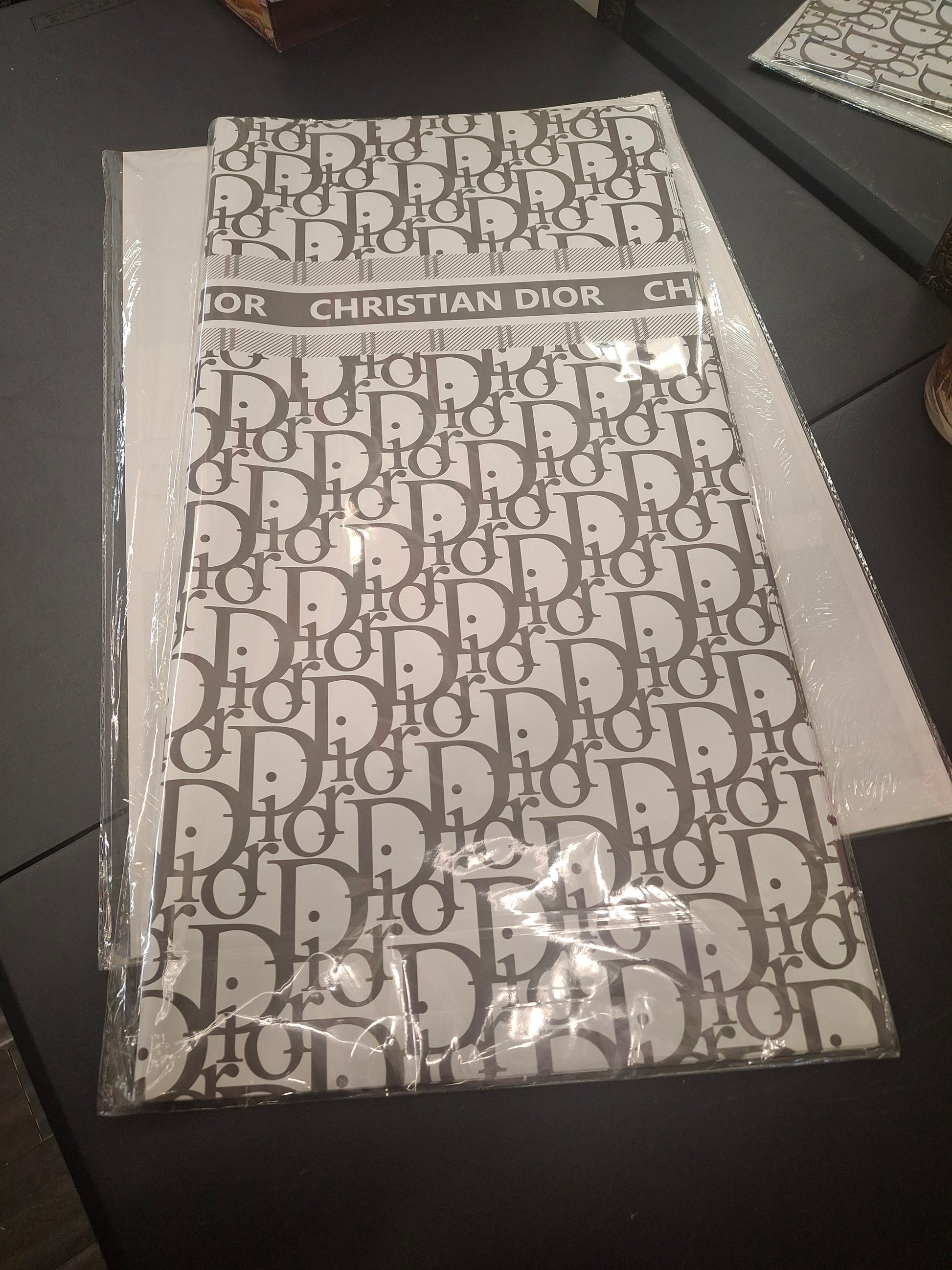 Dior Paper