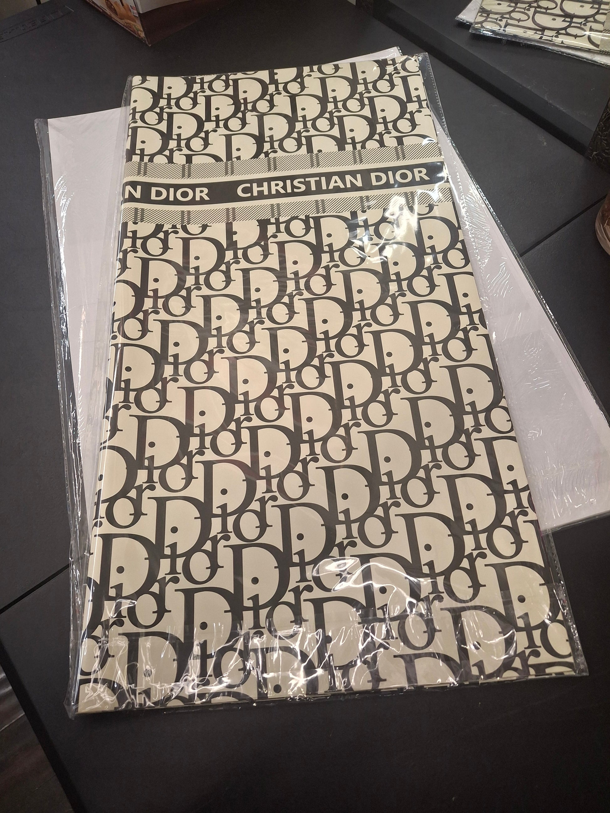 Dior Paper