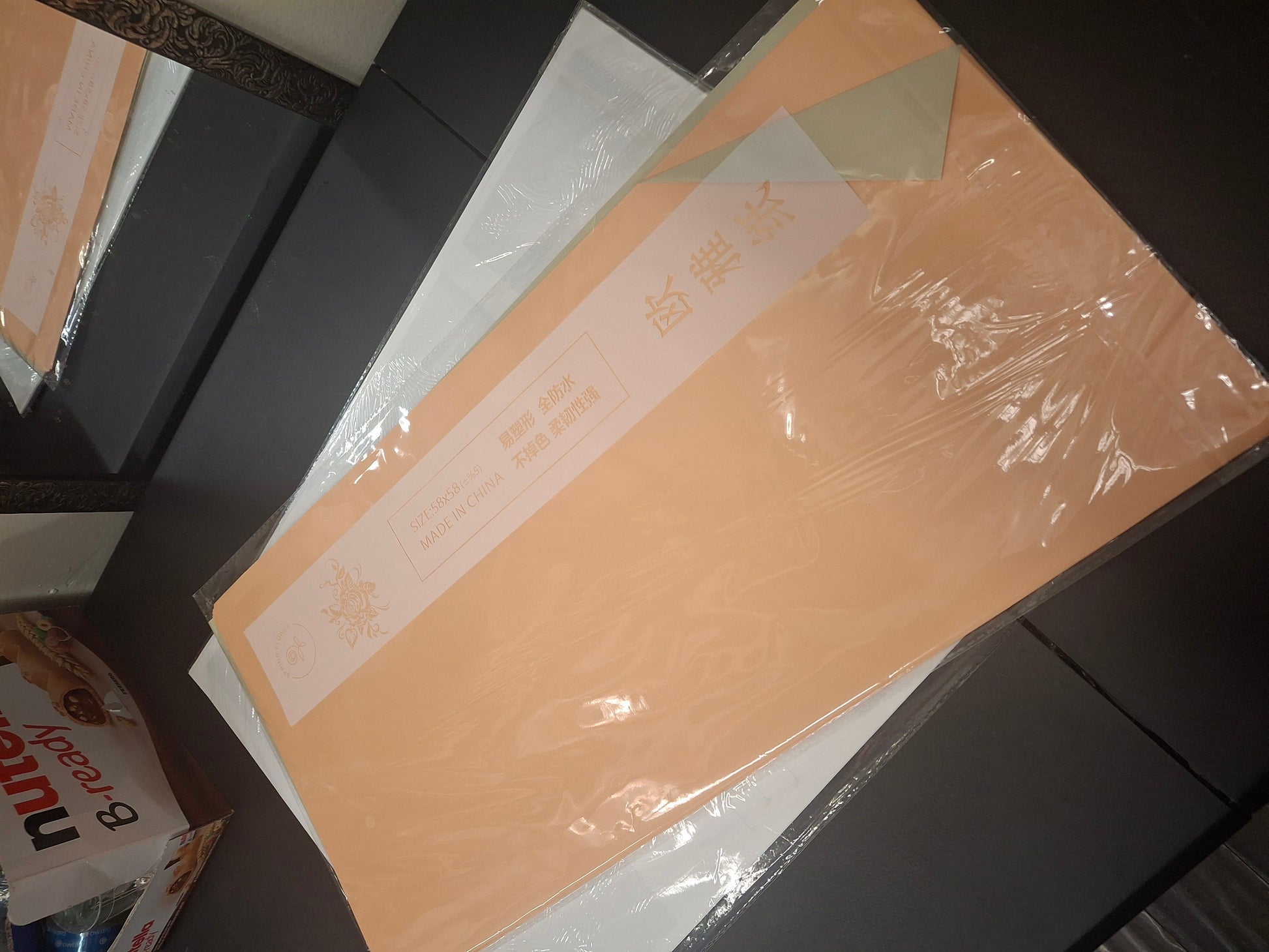 double-colored paper waterproof.